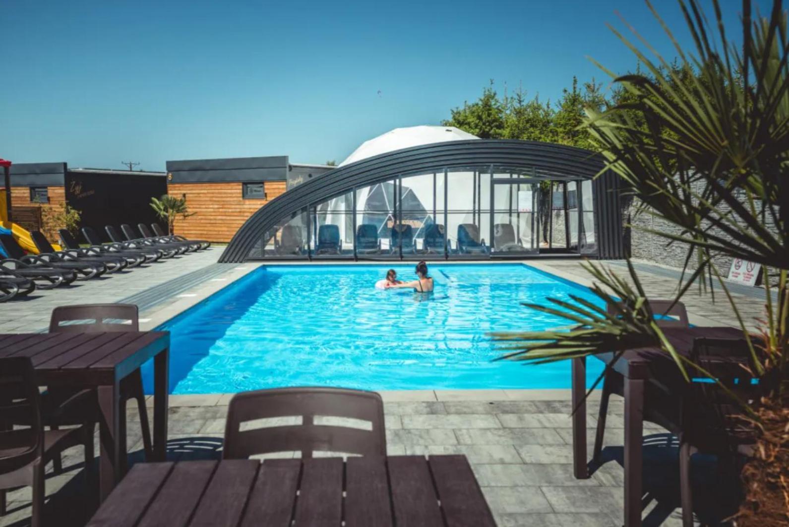 Rresort Holiday Homes Ревал Екстериор снимка