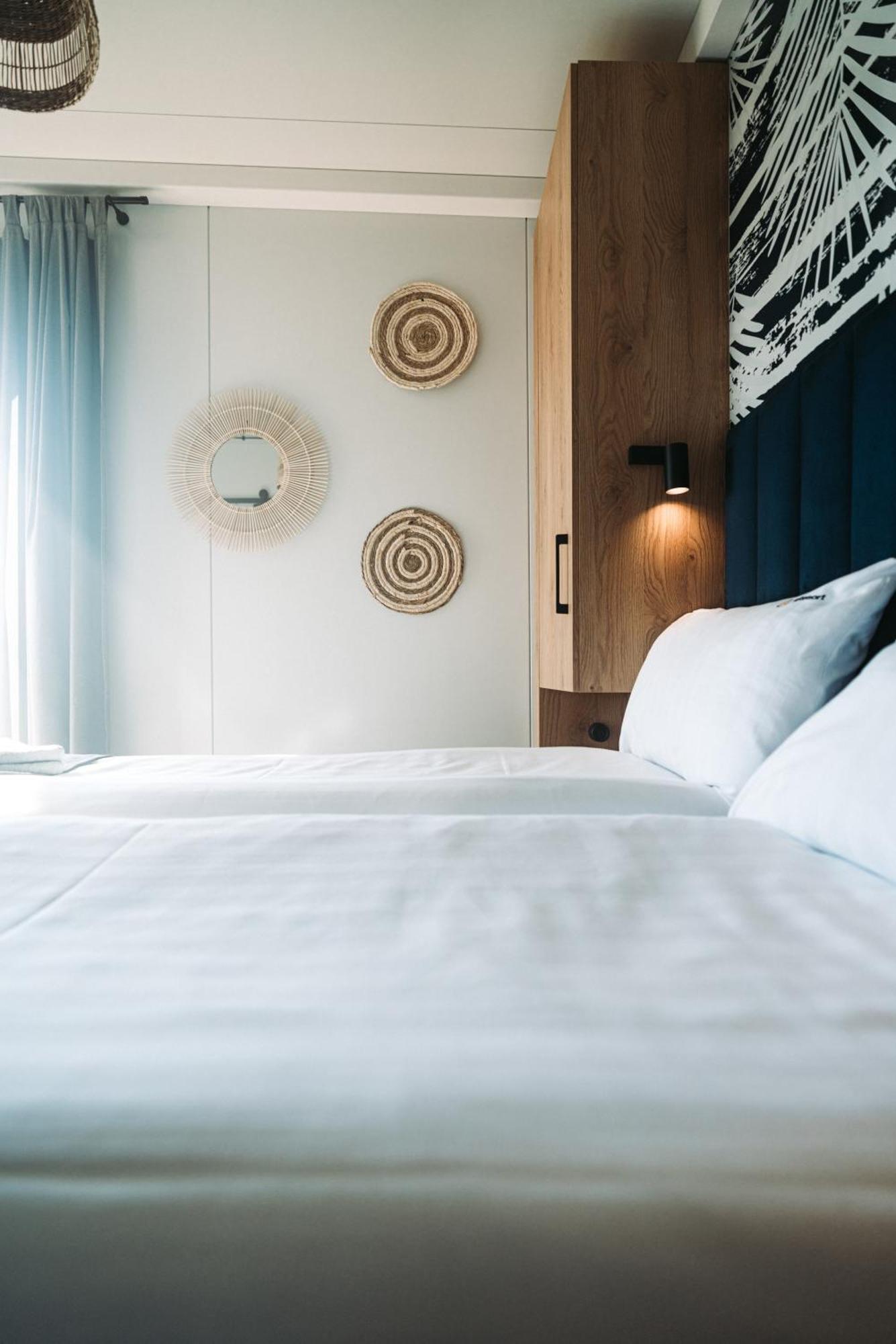 Rresort Holiday Homes Ревал Екстериор снимка
