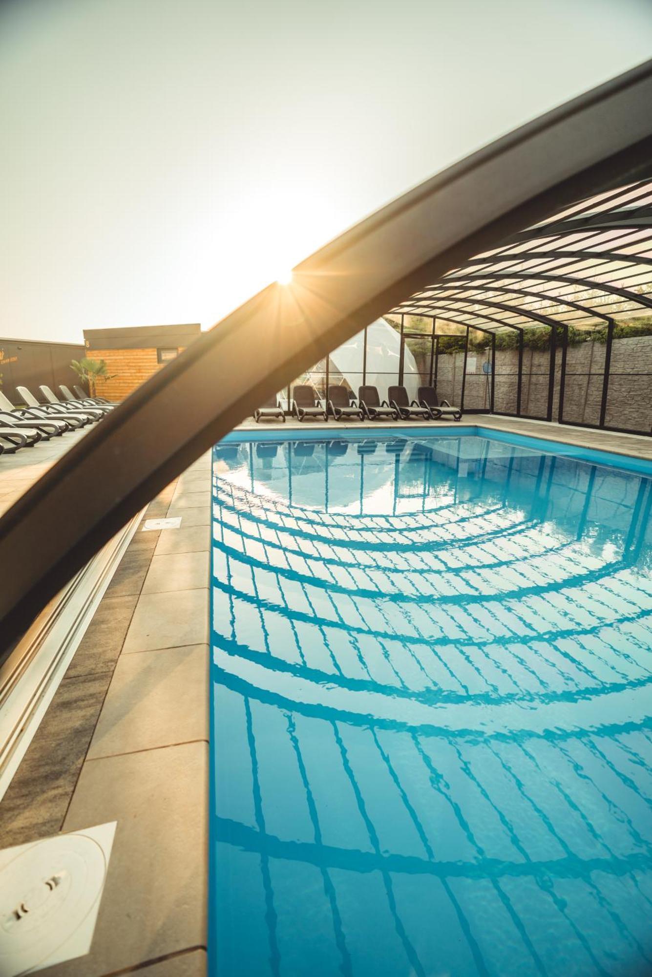 Rresort Holiday Homes Ревал Екстериор снимка