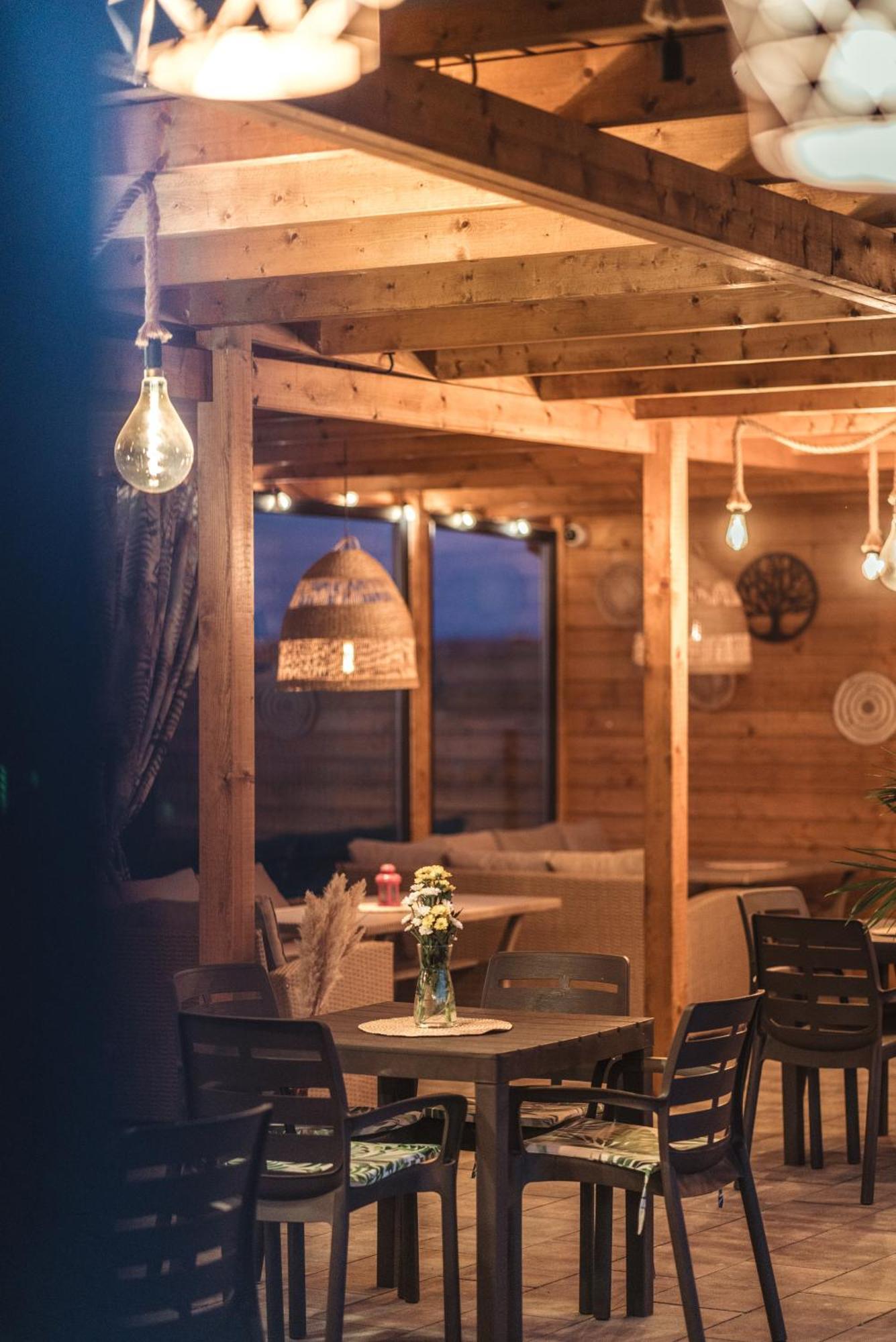 Rresort Holiday Homes Ревал Екстериор снимка